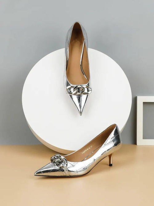 2021時(shí)尚深圳丨嘉力奴 用童話情節(jié)為中國(guó)制造的女鞋正名