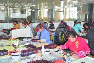 銅仁鞋業(yè)企業(yè)節(jié)后全力恢復生產(chǎn) 奮力實現(xiàn)新春開門紅